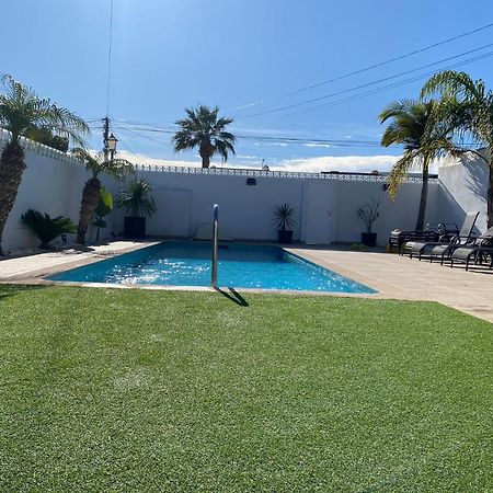 Campoamor Villa & Private Pool, Garden & Roof Terraces Distant Sea Views 오리후엘라 외부 사진